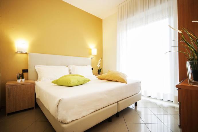 Imagen de la habitación del Hotel Ostuni, Viserbella. Foto 8
