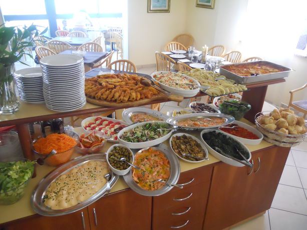 Imagen del bar/restaurante del Hotel Ostuni, Viserbella. Foto 6