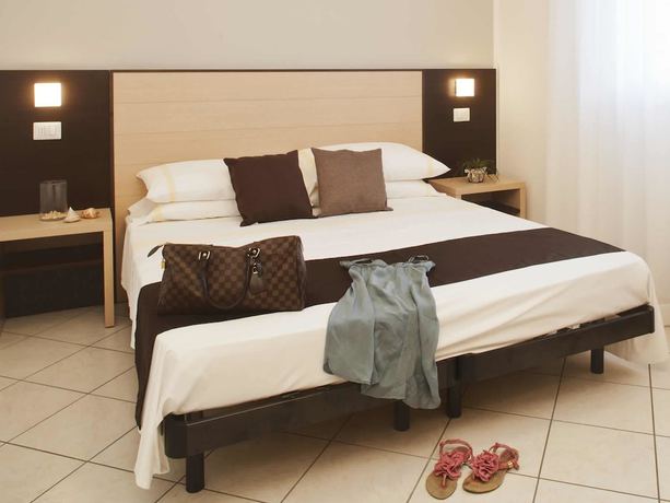Imagen de la habitación del Hotel Ostuni, Viserbella. Foto 17