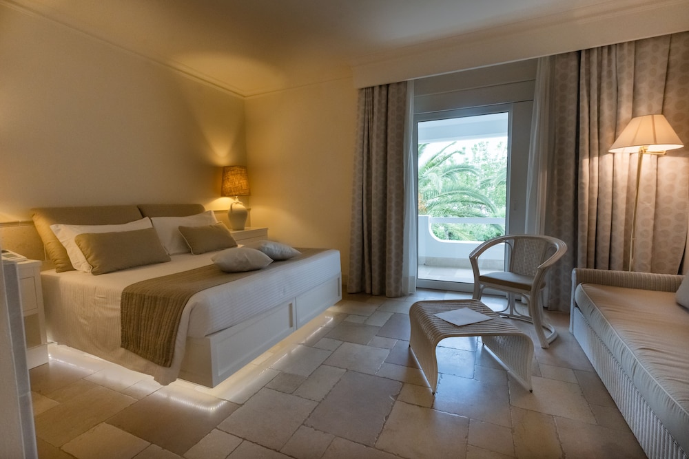 Imagen de la habitación del Hotel Ostuni a Mare. Foto 9