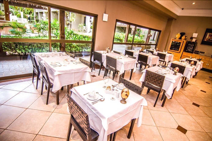 Imagen del bar/restaurante del Hotel Ot. Foto 4