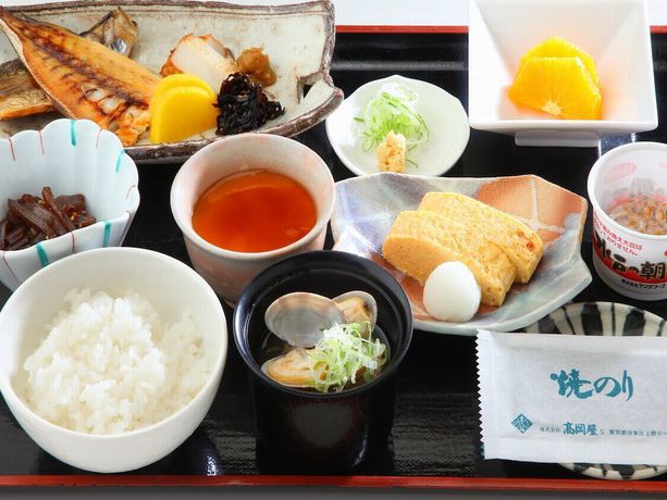 Imagen del bar/restaurante del Hotel Ota Now Resort. Foto 6