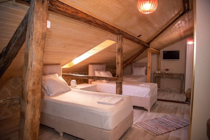 Imagen de la habitación del Hotel Otantik Shumen. Foto 7