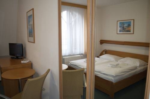 Imagen general del Hotel Otar. Foto 4