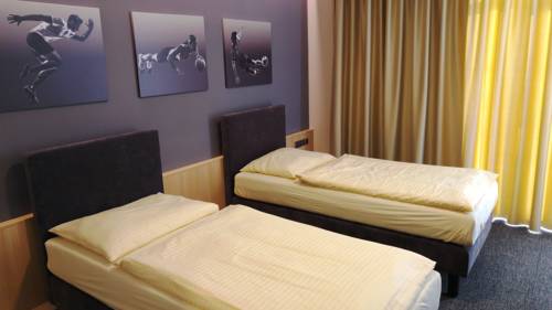 Imagen de la habitación del Hotel Otavarena. Foto 12