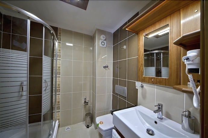 Imagen de la habitación del Hotel Otel Azmakhan. Foto 9