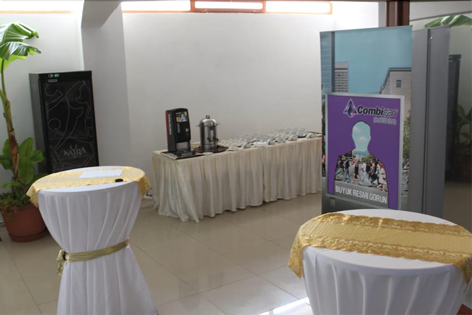 Imagen de los interiores del Hotel Otel Azmakhan. Foto 16