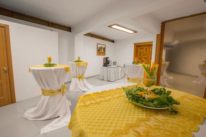 Imagen de los interiores del Hotel Otel Azmakhan. Foto 17