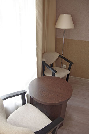 Imagen de la habitación del Hotel Otel Elisa Inn. Foto 6