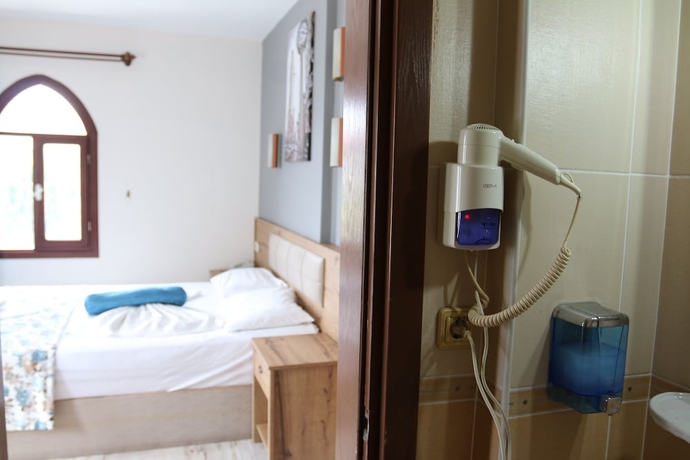 Imagen de la habitación del Hotel Otel Eroglu. Foto 15