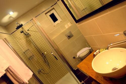 Imagen de la habitación del Hotel Otel Fahri. Foto 7