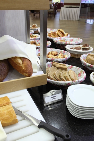 Imagen del bar/restaurante del Hotel Otel Senbayrak City. Foto 3