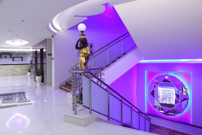 Imagen de los interiores del Hotel Otel Senbayrak City. Foto 18