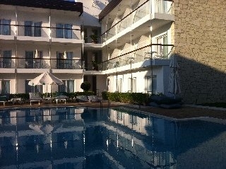 Imagen de la piscina del Hotel Otel Yeni & Residence. Foto 8