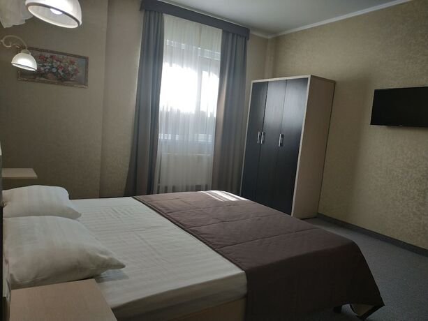 Imagen de la habitación del Hotel Otel-sauna Messalina. Foto 17