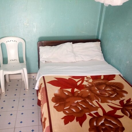 Imagen de la habitación del Hotel Othaya Annex Lodge. Foto 17