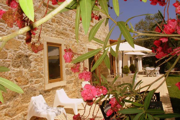 Imagen de los exteriores del Hotel Otium Country House. Foto 3