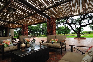 Imagen de los exteriores del Hotel Otjiwa Lodge. Foto 7