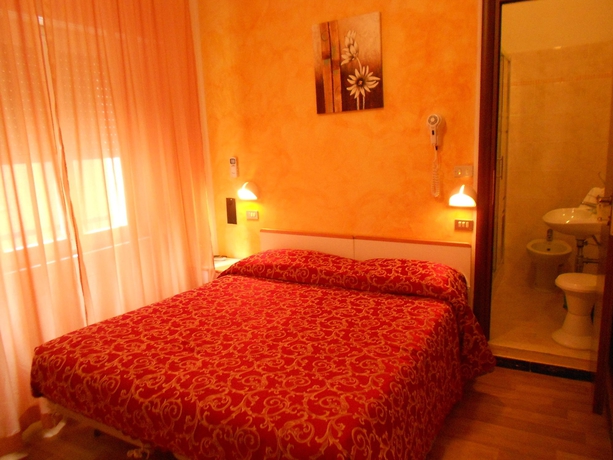 Imagen de la habitación del Hotel Ottavia. Foto 2