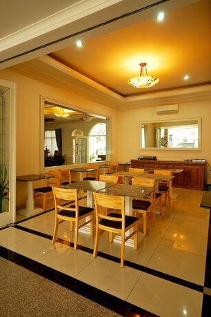 Imagen del bar/restaurante del Hotel Ottenville Boutique. Foto 11