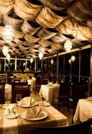Imagen del bar/restaurante del Hotel Ottoman Park - Special Class. Foto 3