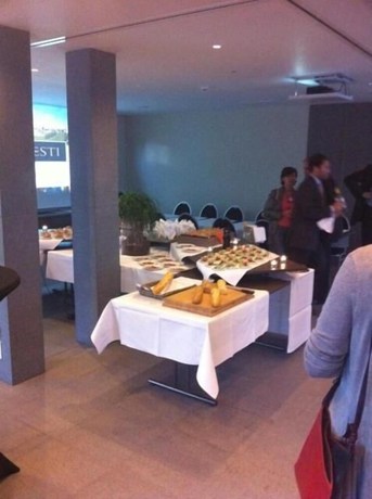 Imagen del bar/restaurante del Hotel Otus. Foto 3