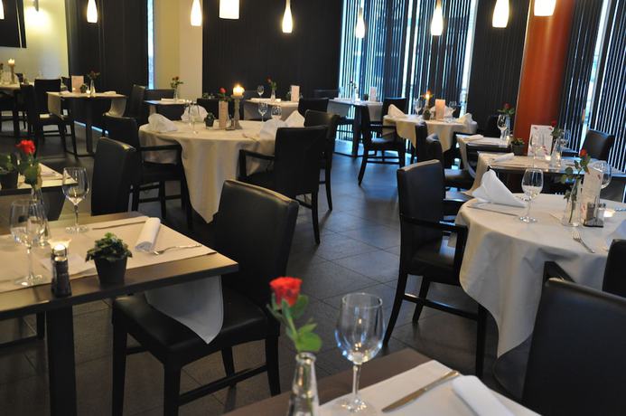 Imagen del bar/restaurante del Hotel Otus. Foto 5