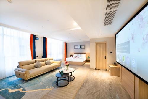 Imagen de la habitación del Hotel Oubon. Foto 17