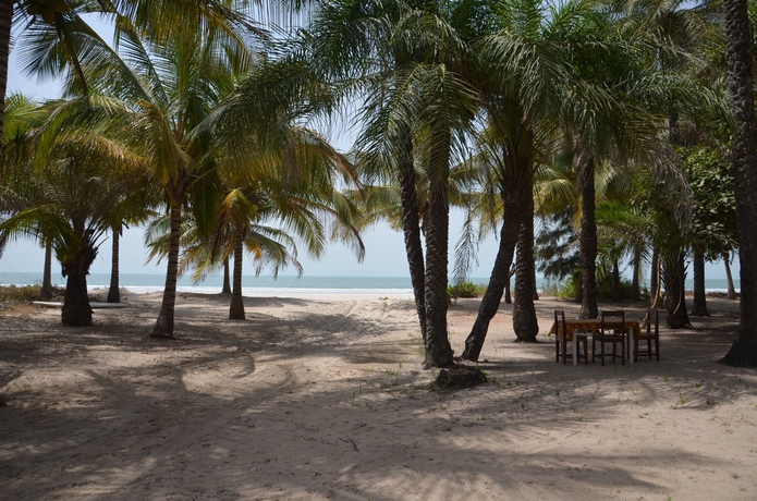 Imagen de los exteriores del Hotel Oudja. Foto 2