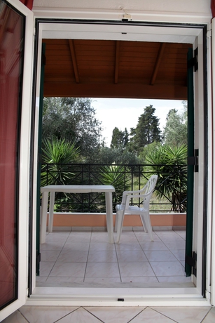 Imagen de la habitación del Hotel Oula Maisonettes. Foto 5