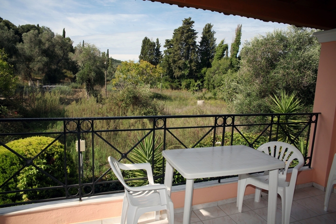 Imagen de la habitación del Hotel Oula Maisonettes. Foto 6