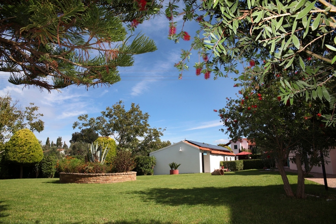 Imagen de los exteriores del Hotel Oula Maisonettes. Foto 15