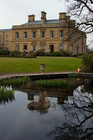 Imagen de los exteriores del Hotel Oulton Hall , Spa and Golf Resort. Foto 10