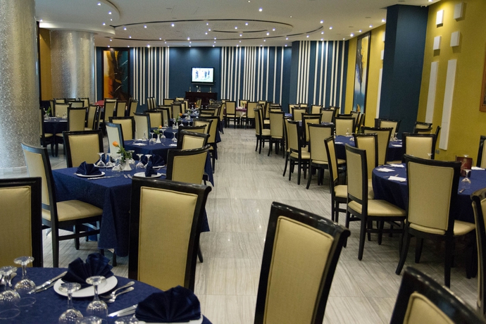 Imagen del bar/restaurante del Hotel Oum Palace and Spa Casablanca. Foto 4