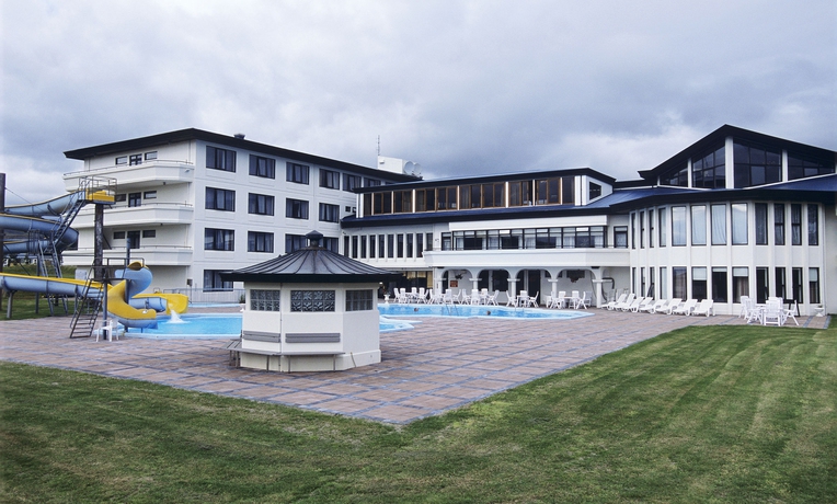 Imagen de la piscina del Hotel Örk. Foto 16