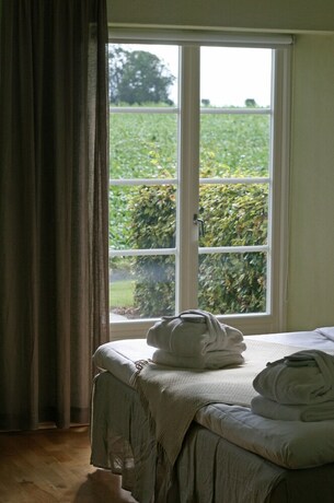 Imagen de la habitación del Hotel &Ouml;rums Nyg&aring;rd &Ouml;sterlen Spa and Konferens. Foto 21