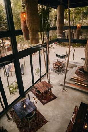 Imagen de los exteriores del Hotel Our Habitas Tulum. Foto 8