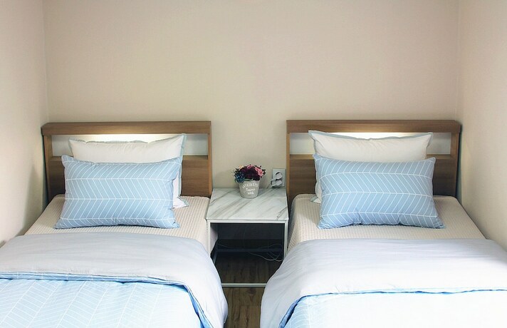 Imagen de la habitación del Hotel Our House. Foto 23