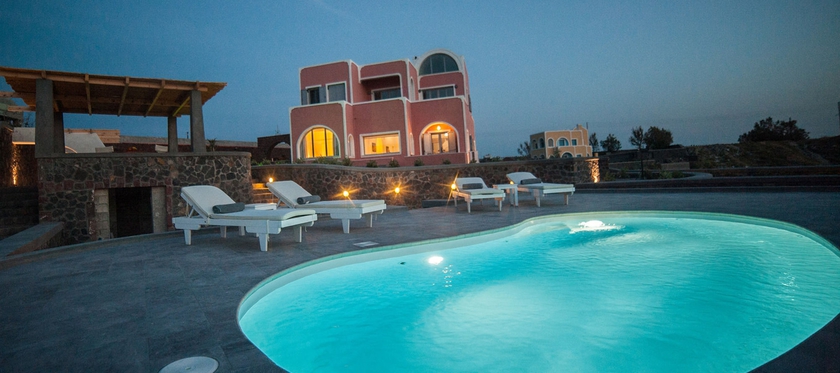 Imagen de la piscina del Hotel Our Villa Santorini. Foto 14