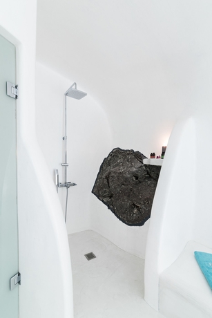 Imagen de la habitación del Hotel Our Villa Santorini. Foto 6