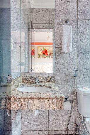 Imagen de la habitación del Hotel Ouro. Foto 10