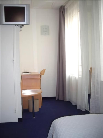 Imagen de la habitación del Hotel Ours Blanc Centre. Foto 2