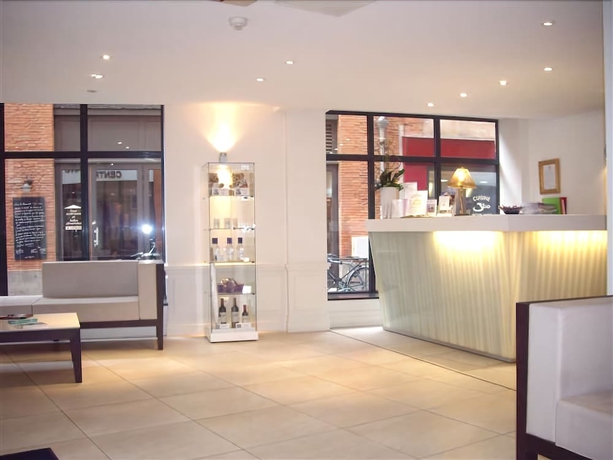 Imagen de los interiores del Hotel Ours Blanc Centre. Foto 18