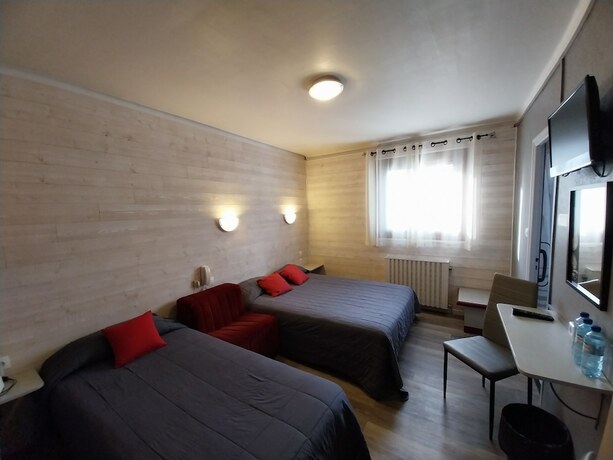 Imagen general del Hotel Oustalet, Font Romeu. Foto 2