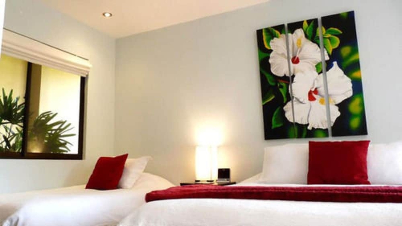 Imagen de la habitación del Hotel Out Of Bounds. Foto 4