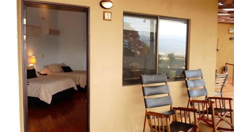 Imagen de la habitación del Hotel Out Of Bounds. Foto 12