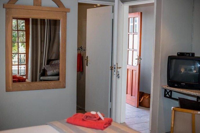 Imagen general del Hotel Out of Africa Guest House. Foto 4