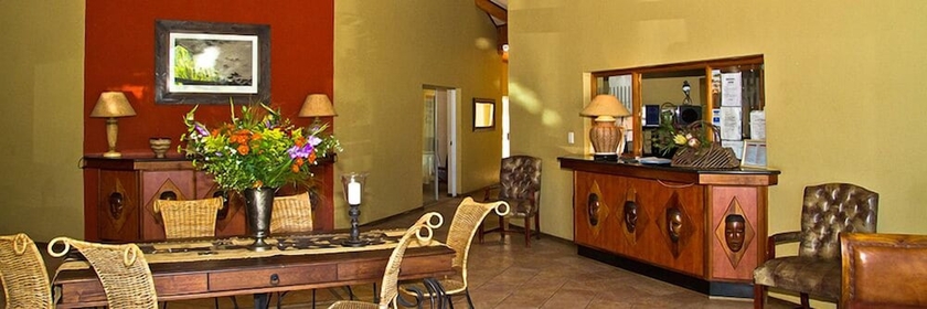 Imagen de los interiores del Hotel Out of Africa Town Lodge. Foto 14