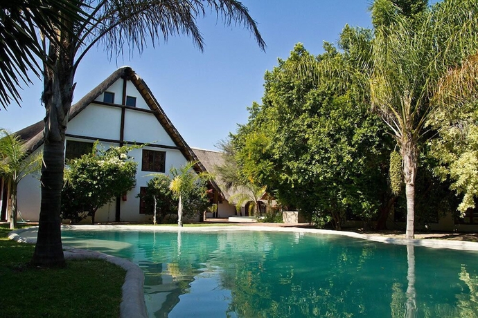 Imagen de la piscina del Hotel Out of Africa Town Lodge. Foto 16