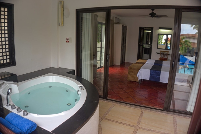 Imagen de la habitación del Hotel Out of the Blue Resort. Foto 3